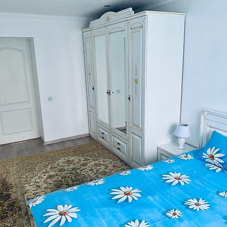 Fine Apartment 2 Jelgava Bagian luar foto