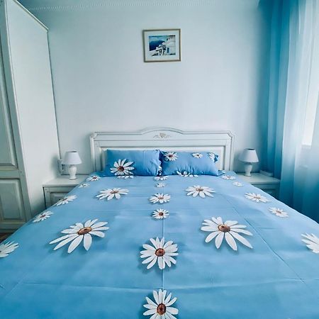 Fine Apartment 2 Jelgava Bagian luar foto